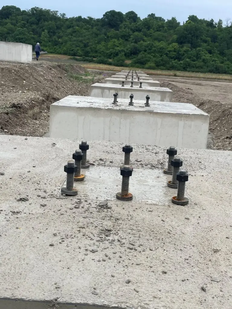 tra leo nord 01
